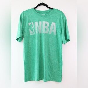 NBA Green Short Sleeve Tee with Prominent Logo Sz Medium